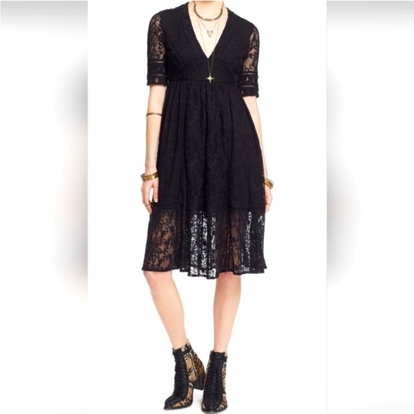 Free People Dresses & Skirts - FREE PEOPLE Mountain Laurel Embroidered
Lace Dress Size 2